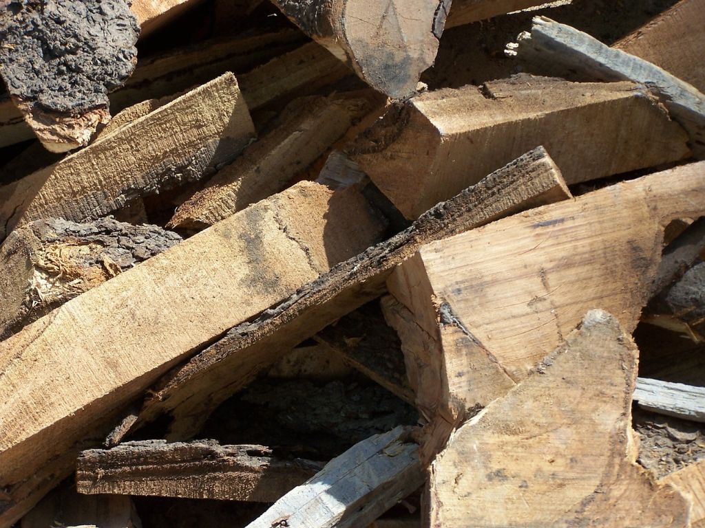 What are the Benefits of Using Reclaimed Timber?